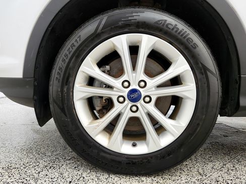 Used 2019 Ford Escape SE AWD/4WD image 32