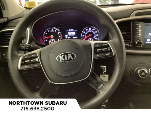 Used 2019 Kia Sorento FWD V6 image 7