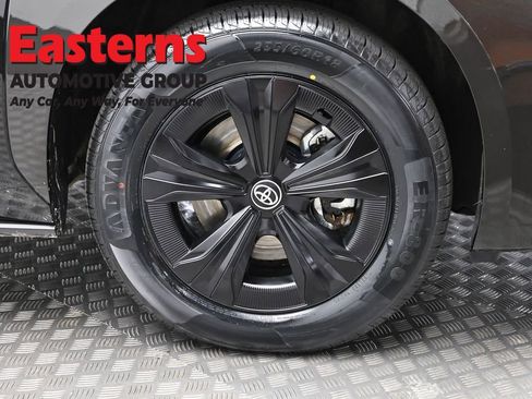 Used 2023 Toyota bZ4X XLE w/ Weather Package FWD image 30