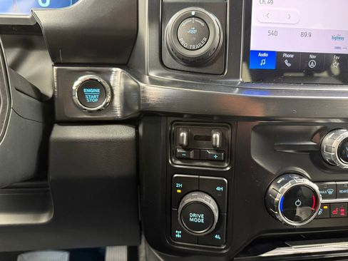 New 2026 Ford F350 Lariat w/ Black Appearance Package image 21