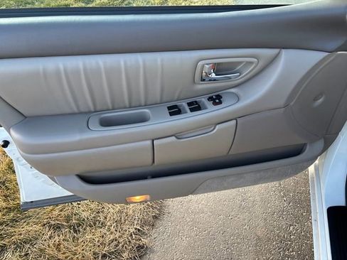 Used 2004 Toyota Avalon image 10