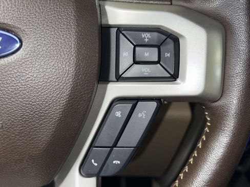 Used 2020 Ford F150 Lariat w/ Equipment Group 502A Luxury AWD/4WD image 31