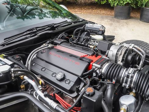 Used 1996 Chevrolet Corvette Convertible RWD image 26