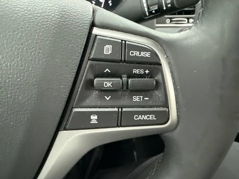 Used 2017 Hyundai Elantra Limited w/ Limited Ultimate Package 09 FWD image 20
