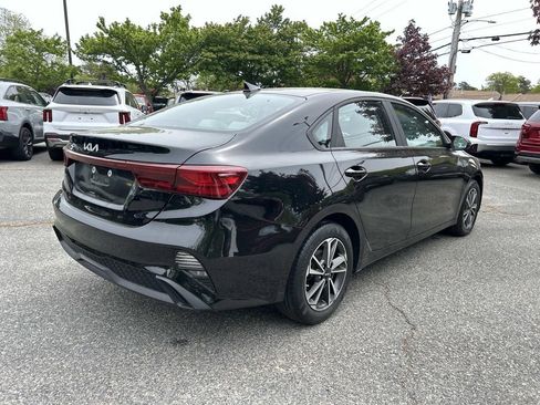 Certified 2023 Kia Forte LXS w/ LXS Technology Package FWD image 3