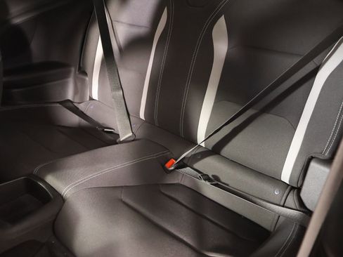 Used 2022 Chevrolet Camaro LT w/ RS Package image 11