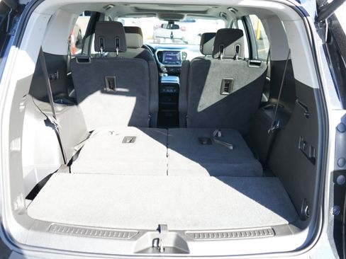 Used 2019 GMC Acadia SLE image 11