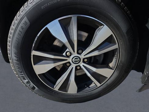 Used 2020 Nissan Murano SV image 14