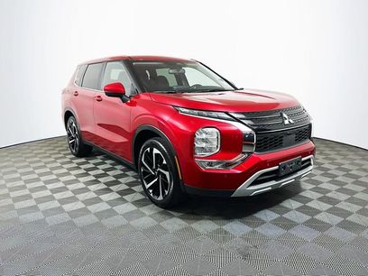 Used 2024 Mitsubishi Outlander SE