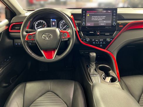 Used 2022 Toyota Camry SE w/ Cold Weather Package image 23