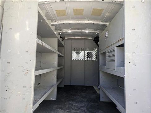 Used 2024 Ford Transit 250 148 Medium Roof image 7