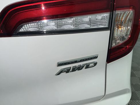 Used 2022 Honda Pilot Special Edition image 12
