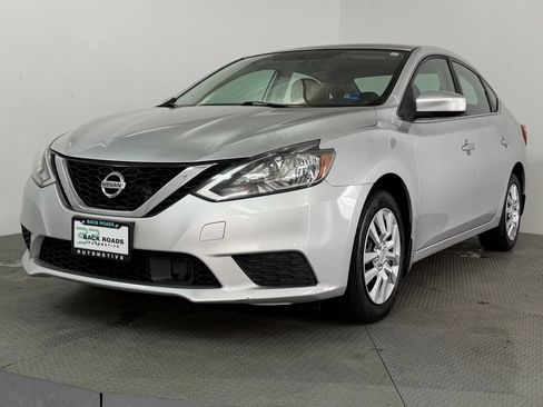 Used 2018 Nissan Sentra S FWD image 3