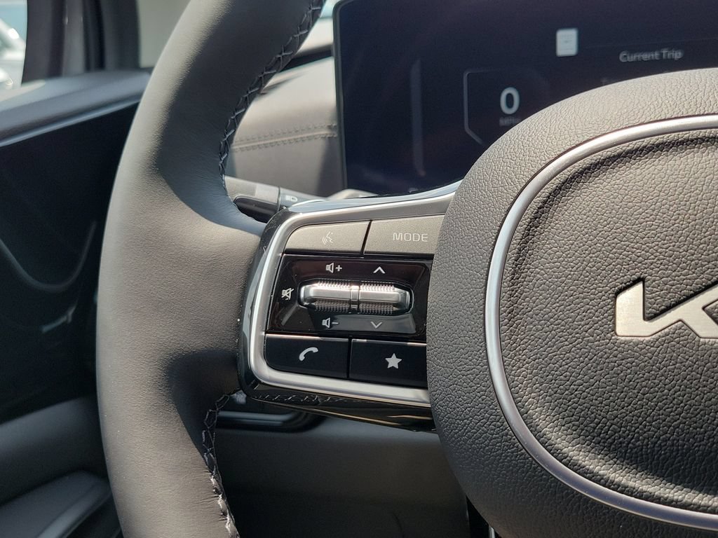 New 2026 Kia Carnival SX Prestige FWD image 12