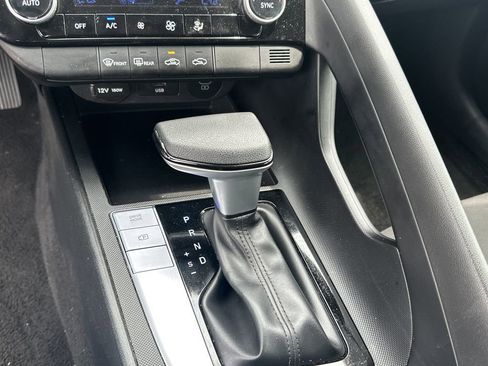 Used 2024 Hyundai Elantra SEL FWD image 30