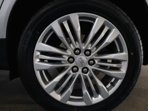 Used 2019 Cadillac XT5 Premium Luxury AWD/4WD image 31