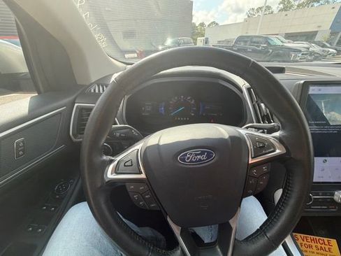 Used 2024 Ford Edge SEL AWD/4WD image 15