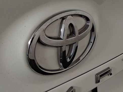 Used 2023 Toyota Camry LE AWD/4WD image 29