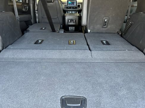 Certified 2023 Chevrolet Tahoe Premier AWD/4WD image 17