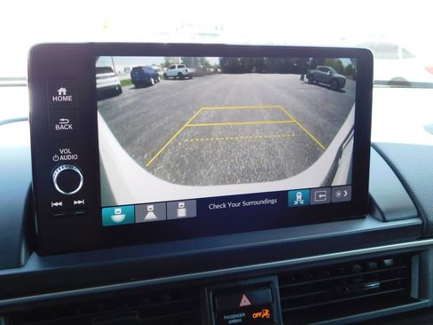 Used 2025 Honda Pilot Touring image 49