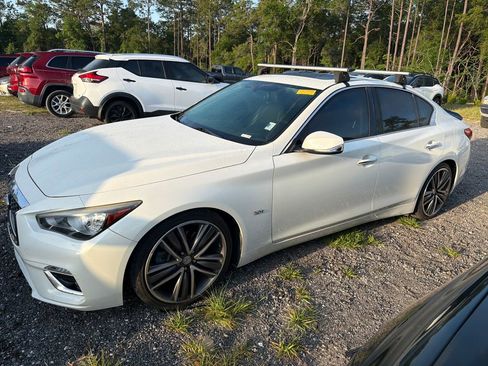 Used 2018 INFINITI Q50 Luxe w/ Essential Package (3.0T Luxe) RWD image 4