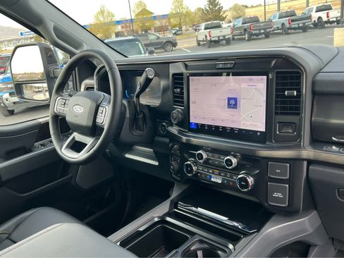 New 2026 Ford F250 Lariat w/ Black Appearance Package image 20