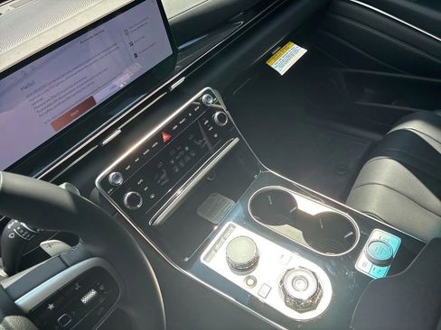 New 2026 Genesis GV80 2.5T AWD/4WD image 13