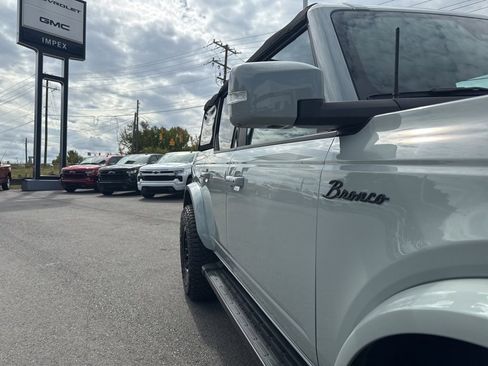 Used 2023 Ford Bronco Outer Banks image 30