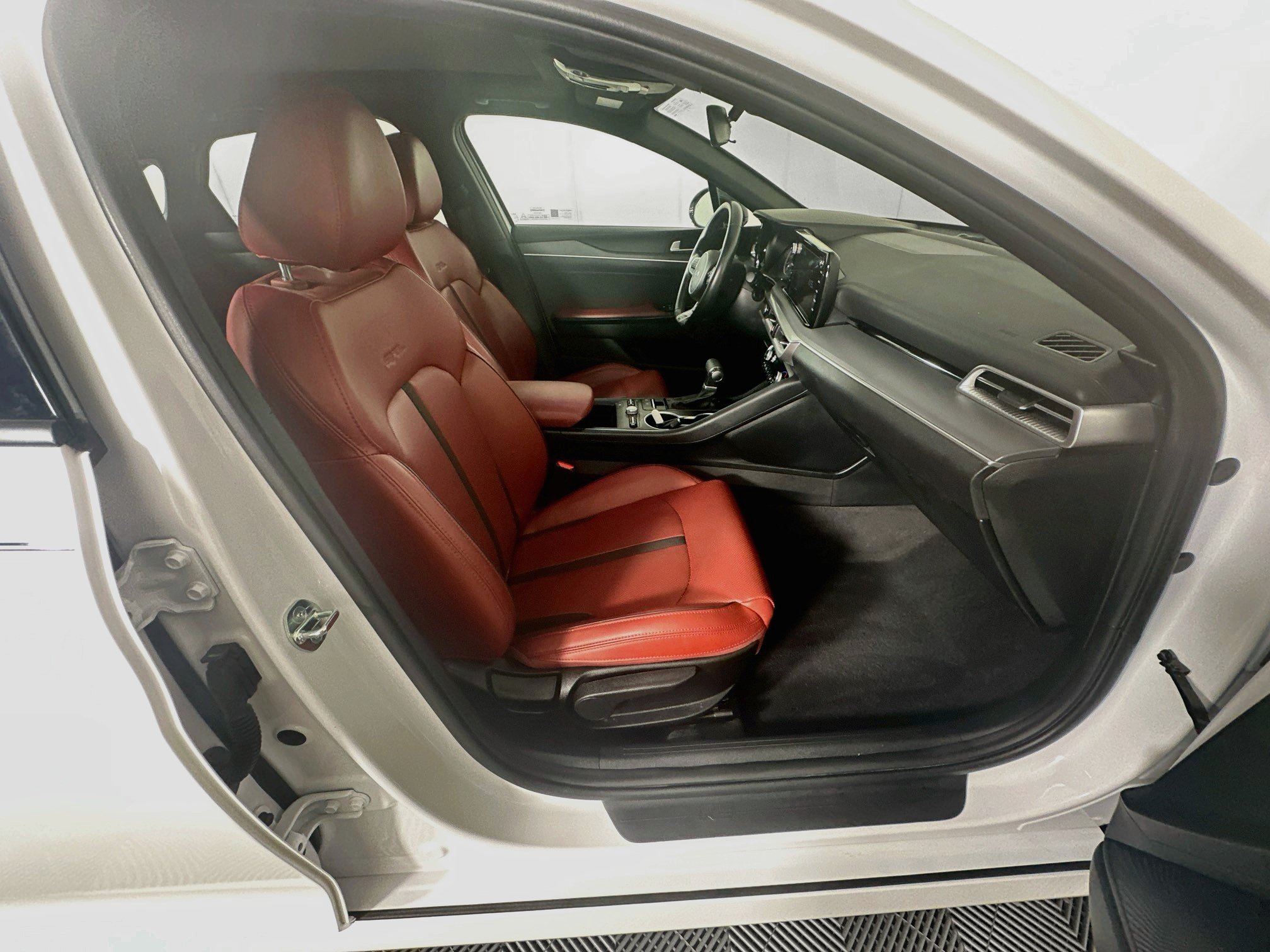 Used 2024 Kia K5 GT-Line FWD image 31