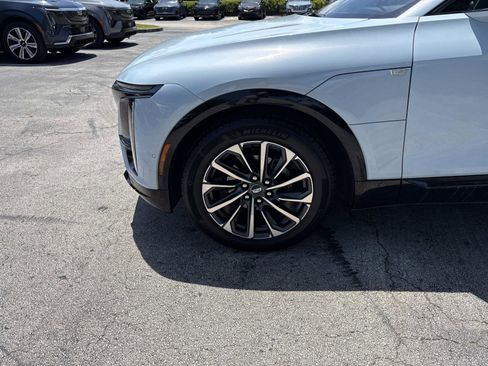 Used 2024 Cadillac Lyriq Sport AWD/4WD image 10