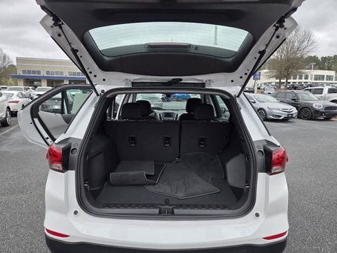 Used 2024 Chevrolet Equinox LS image 26