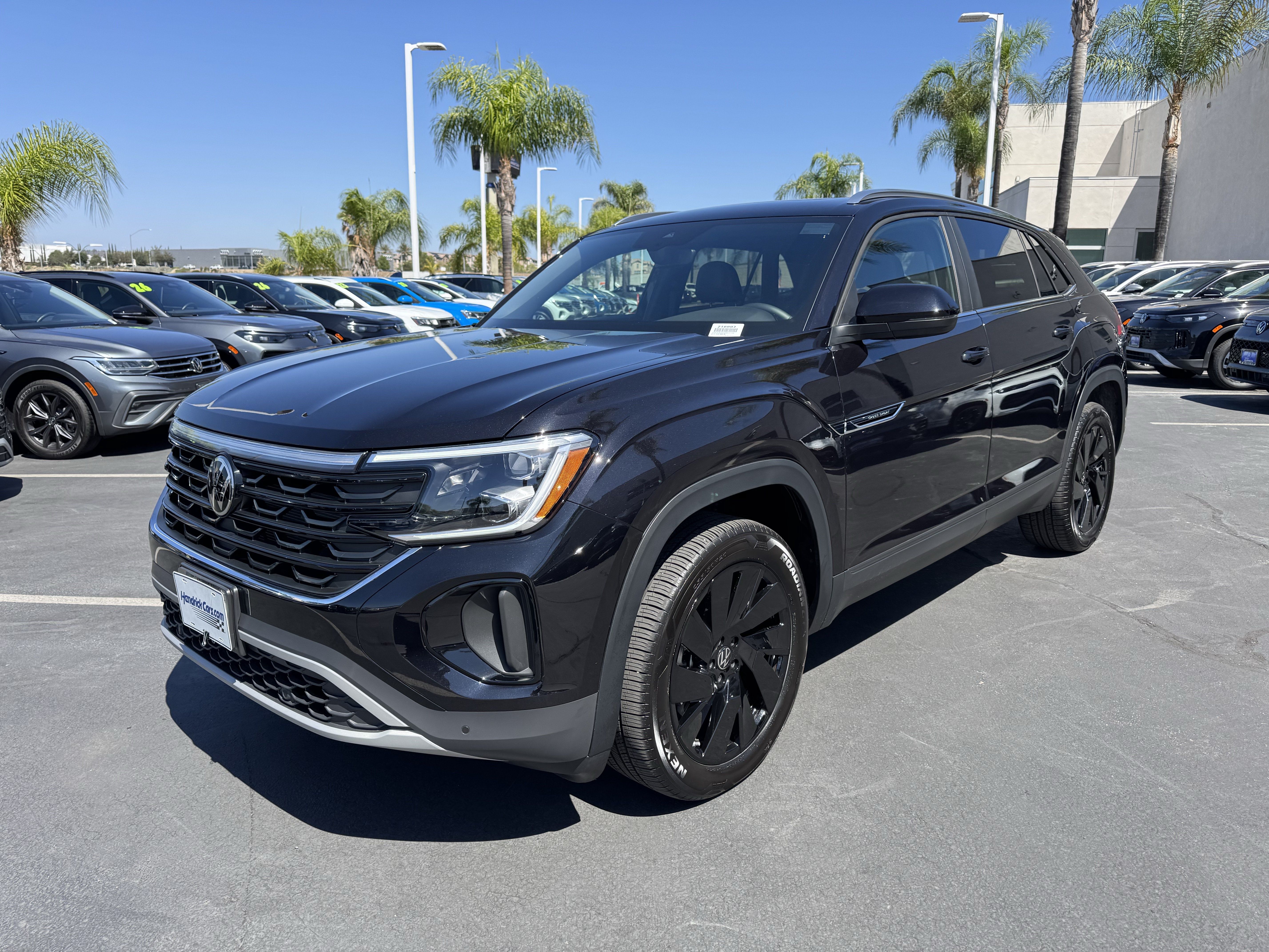 Used 2026 Volkswagen Atlas Cross Sport SE FWD image 4