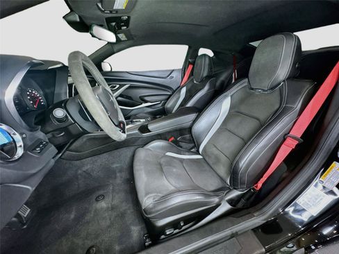 Used 2023 Chevrolet Camaro SS RWD image 2