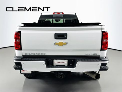Used 2018 Chevrolet Silverado 2500 LTZ w/ Duramax Plus Package AWD/4WD image 8