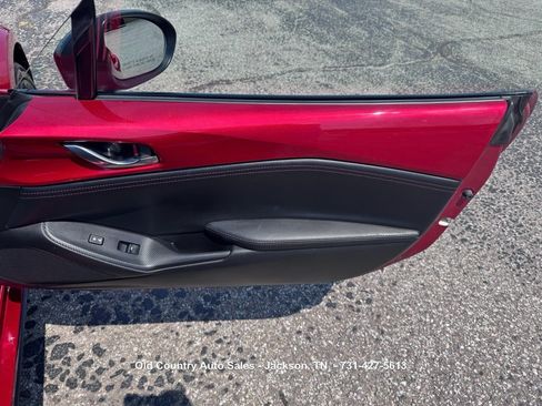 Used 2017 MAZDA MX-5 Miata RF Club RWD image 21