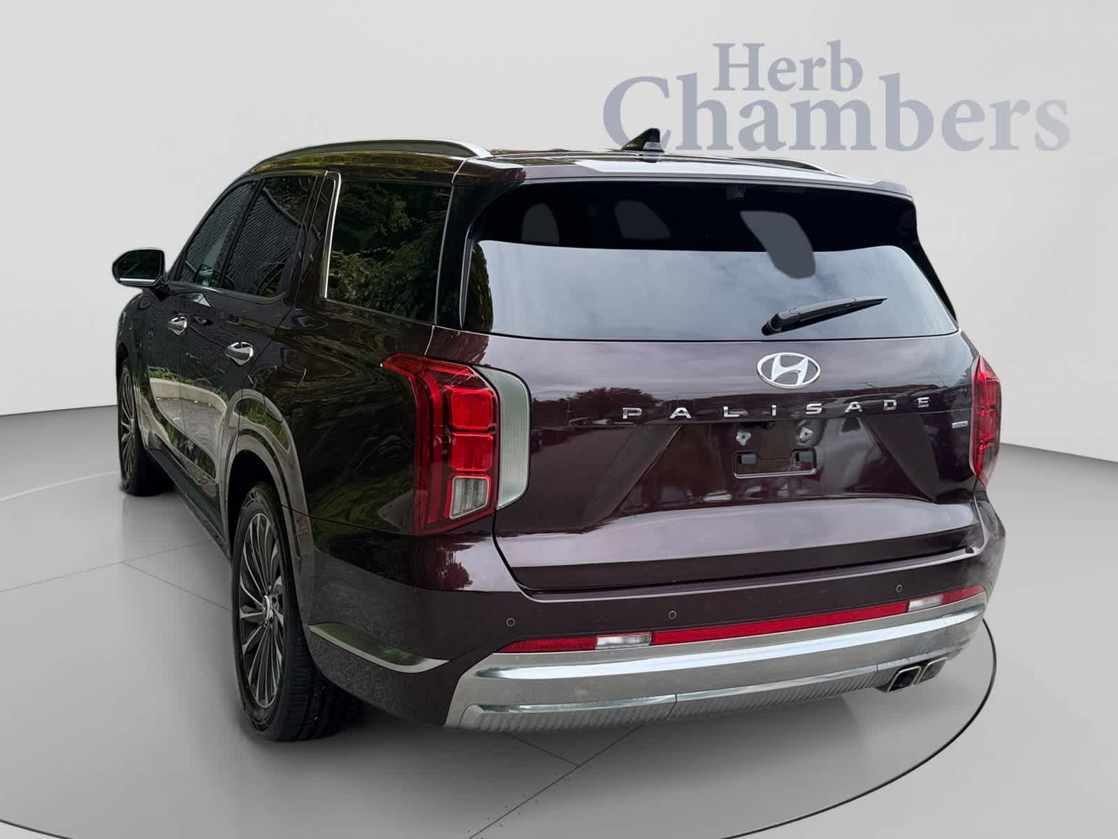 Used 2024 Hyundai Palisade Calligraphy AWD/4WD image 3