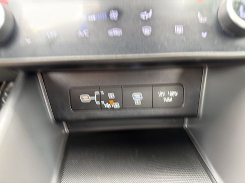 Used 2024 Hyundai Sonata SEL FWD image 30