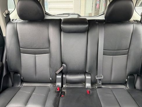 Used 2017 Nissan Rogue SL w/ SL Premium Package image 23