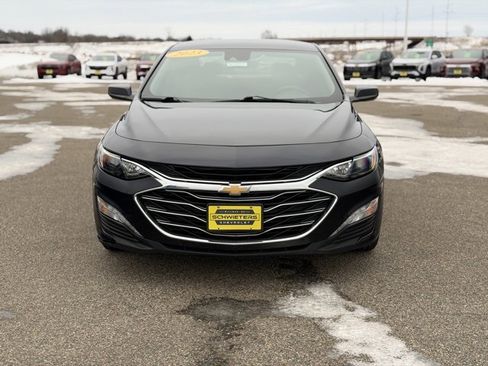 Used 2023 Chevrolet Malibu LT image 2