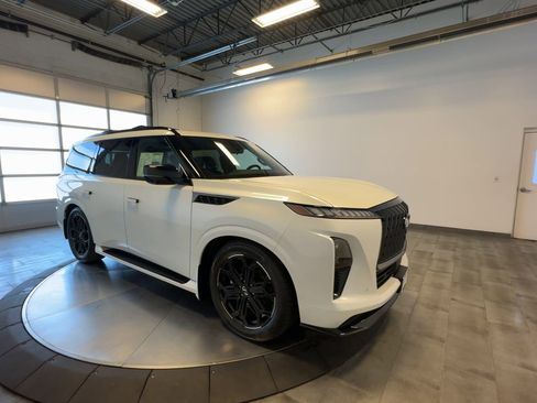 New 2026 INFINITI QX80 4WD w/ Sport Exterior Package image 2