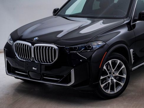 Used 2024 BMW X5 xDrive40i w/ Executive Package image 4