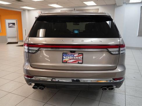 Used 2020 Lincoln Aviator Reserve w/ Equipment Group 201A image 13