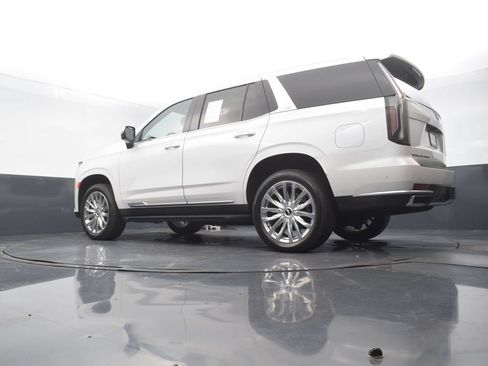 Used 2024 Cadillac Escalade Premium Luxury w/ LPO, Floor Liner Package AWD/4WD image 57
