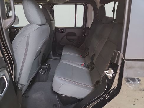 New 2026 Jeep Gladiator Sport image 23