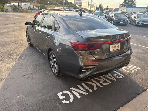 Used 2019 Kia Forte LXS image 5