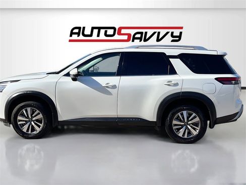 Used 2023 Nissan Pathfinder SL image 4