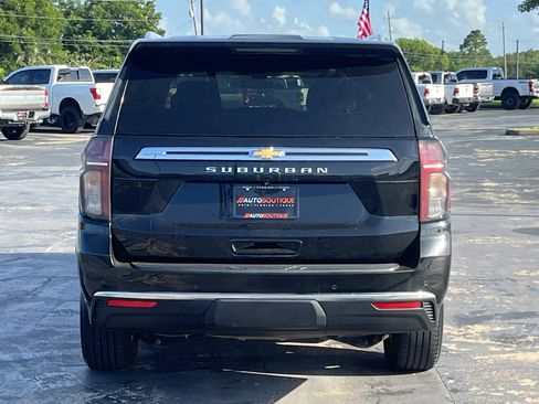 Used 2021 Chevrolet Suburban LS AWD/4WD image 7