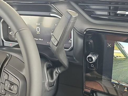 New 2026 GMC Sierra 3500 AT4 w/ AT4 Premium Plus Package AWD/4WD image 14