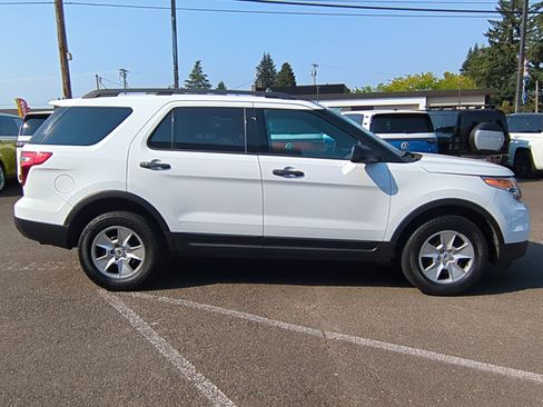 Used 2013 Ford Explorer 4WD w/ Class III Trailer Tow Pkg image 6