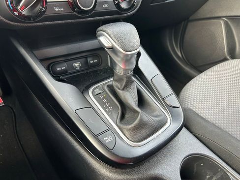 Used 2020 Kia Soul LX FWD image 27